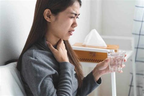 Gamot Sa Sakit Ng Lalamunan o Tonsillitis: Subukan Ang Mga Ito!.